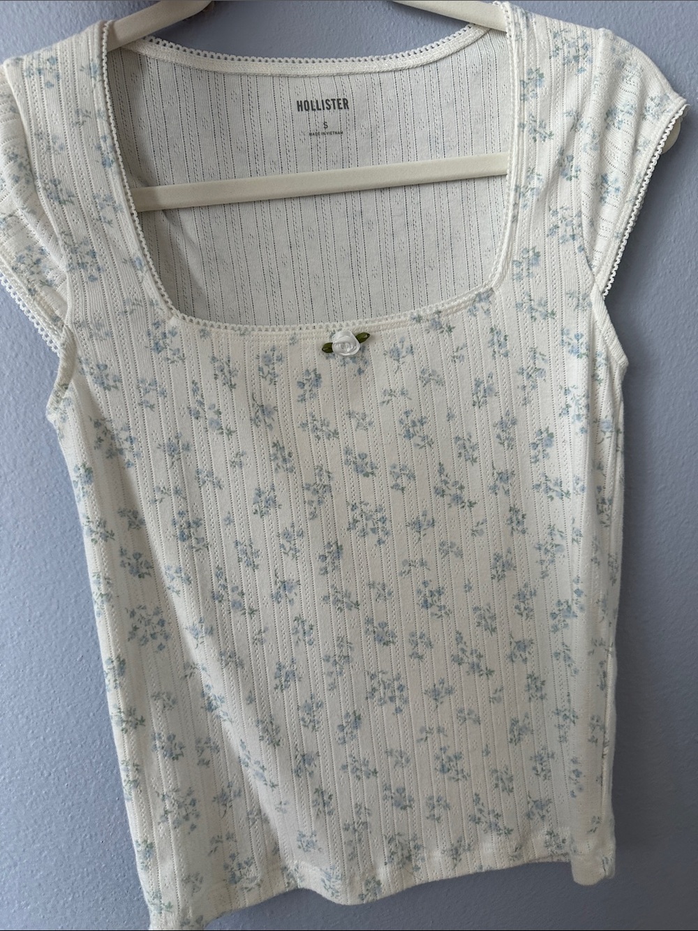 Hollister White with Light Blue Floral Print Cap Sleeve Top